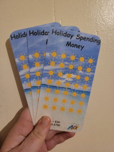 Holiday Spending Money Tracker - £2 Holiday Spending Money Savings Tracker